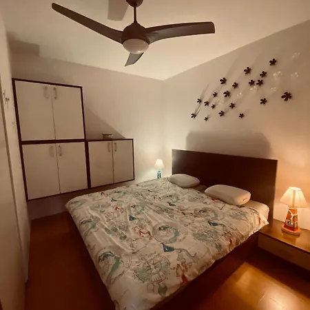 With Garage Parking In The Old Town Apartment *